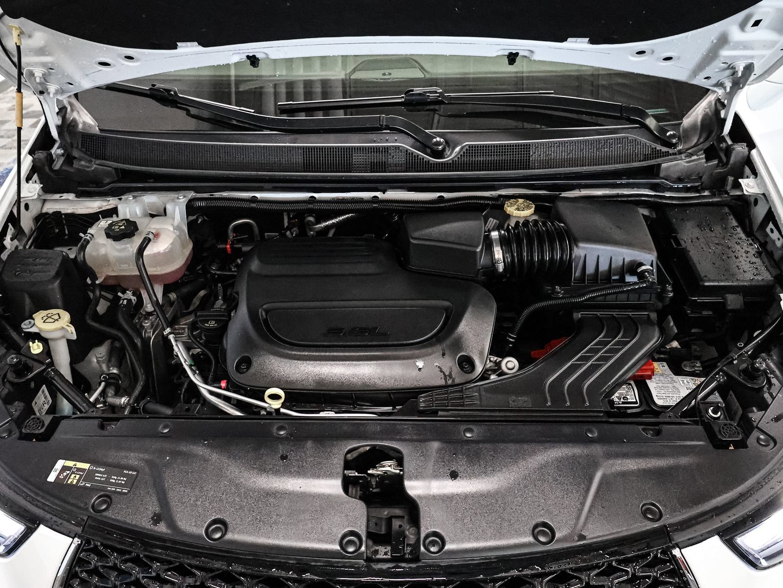 Used 2021 Chrysler Pacifica Touring-L FWD image 16