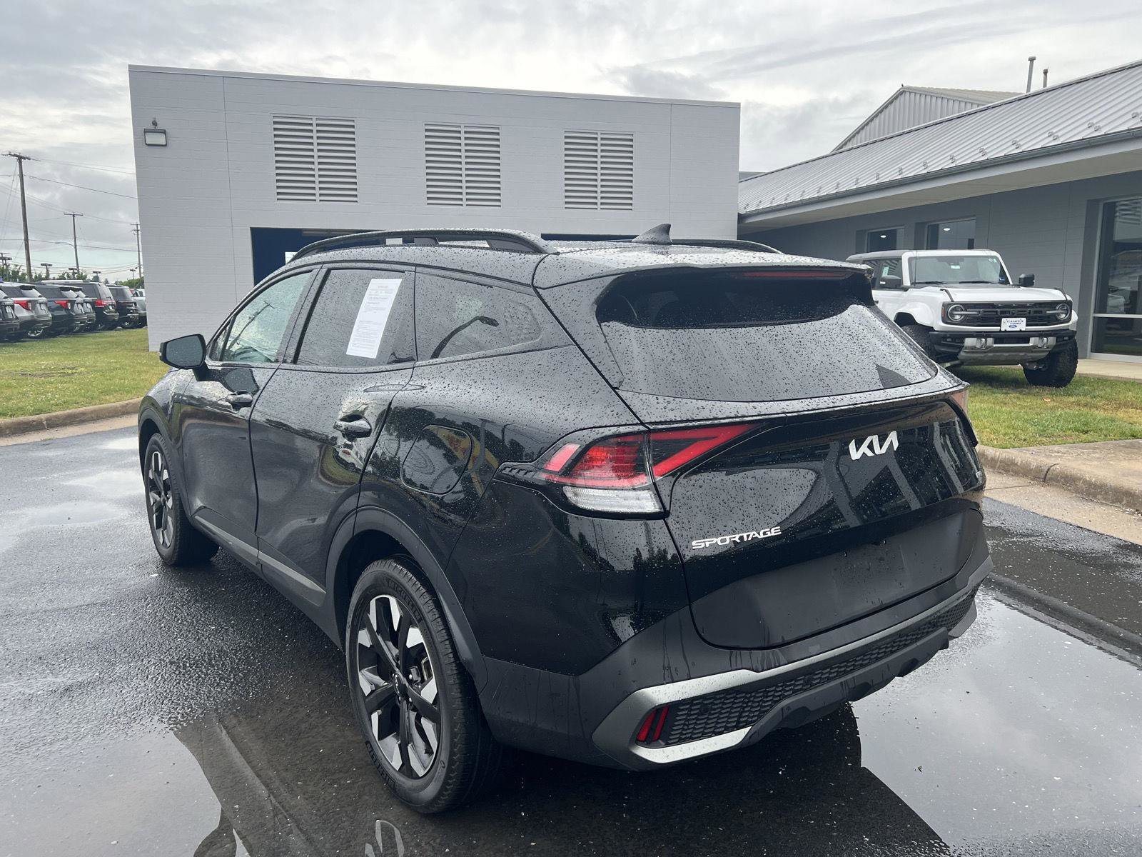 Used 2023 Kia Sportage X-Line w/ X-Line Premium Package AWD/4WD image 3