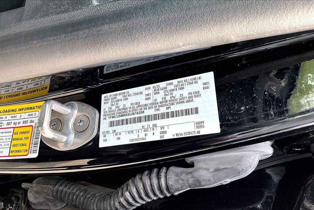 Certified 2025 Ford Escape ST-Line AWD/4WD image 31
