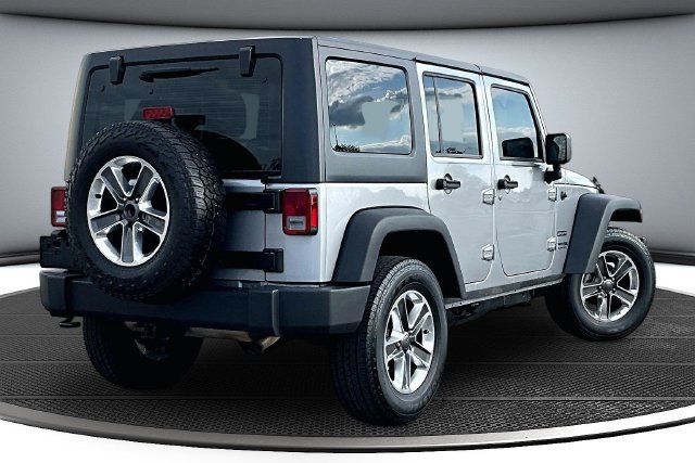 Used 2018 Jeep Wrangler Unlimited Sport w/ Connectivity Group AWD/4WD image 6