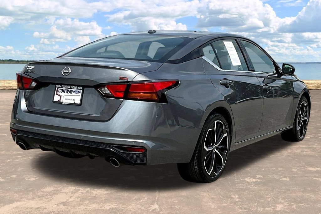 Used 2025 Nissan Altima 2.5 SR FWD image 8