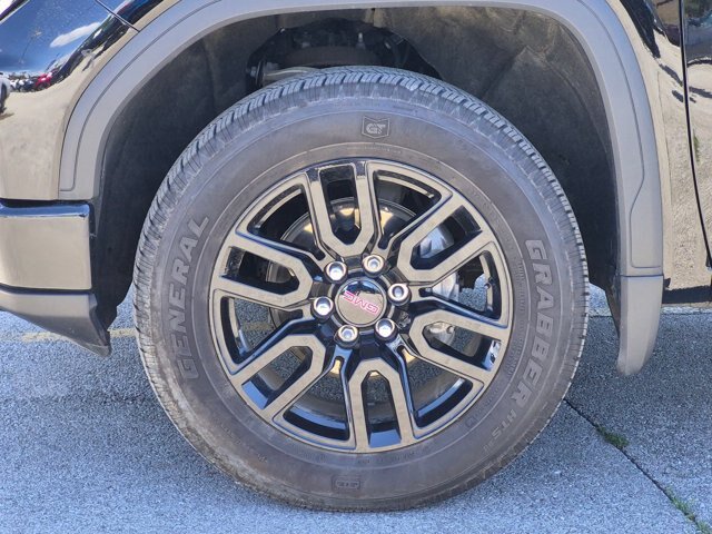 Used 2025 GMC Sierra 1500 Elevation AWD/4WD image 10