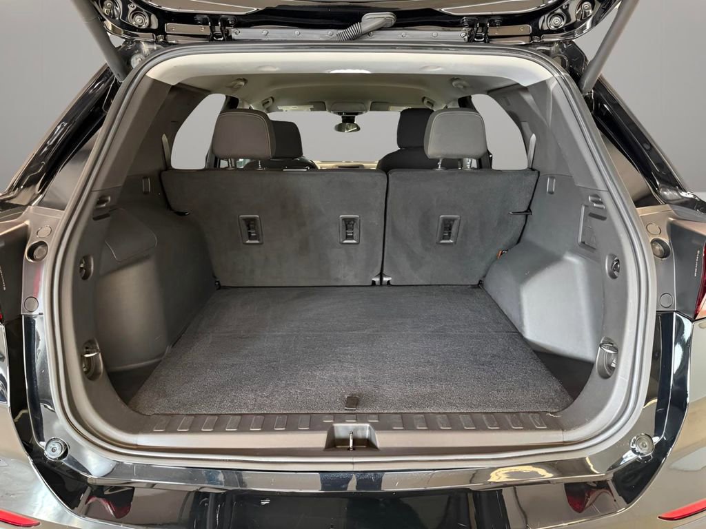 Used 2024 Chevrolet Equinox LT image 27