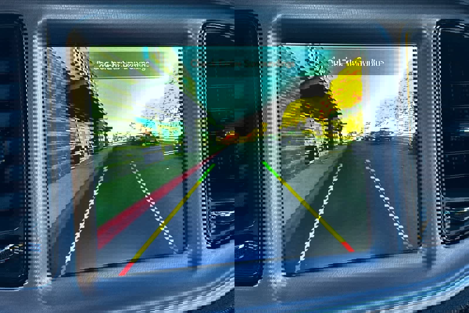 Used 2022 Dodge Challenger SXT w/ Driver Convenience Group image 18