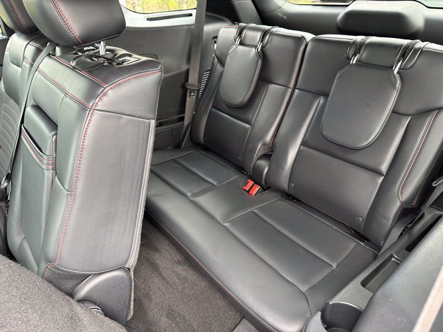 Certified 2025 Ford Explorer ST-Line w/ Premium Package AWD/4WD image 15