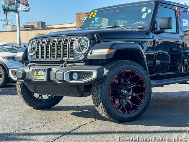 Used 2025 Jeep Wrangler Unlimited Sahara w/ Safety Group AWD/4WD image 2