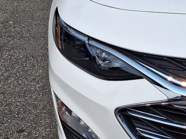 Used 2022 Chevrolet Malibu LT w/ Leather Package FWD image 20
