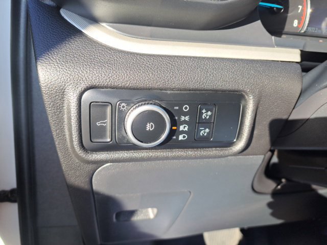 Certified 2024 Ford Explorer XLT w/ Equipment Group 202A AWD/4WD image 14