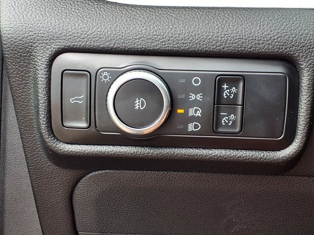 Certified 2024 Ford Explorer XLT w/ Equipment Group 202A AWD/4WD image 19