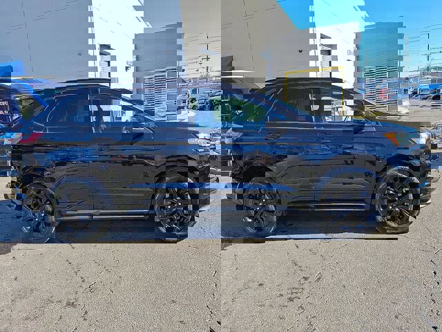 Certified 2022 Ford Edge SE w/ Black Appearance Package image 11