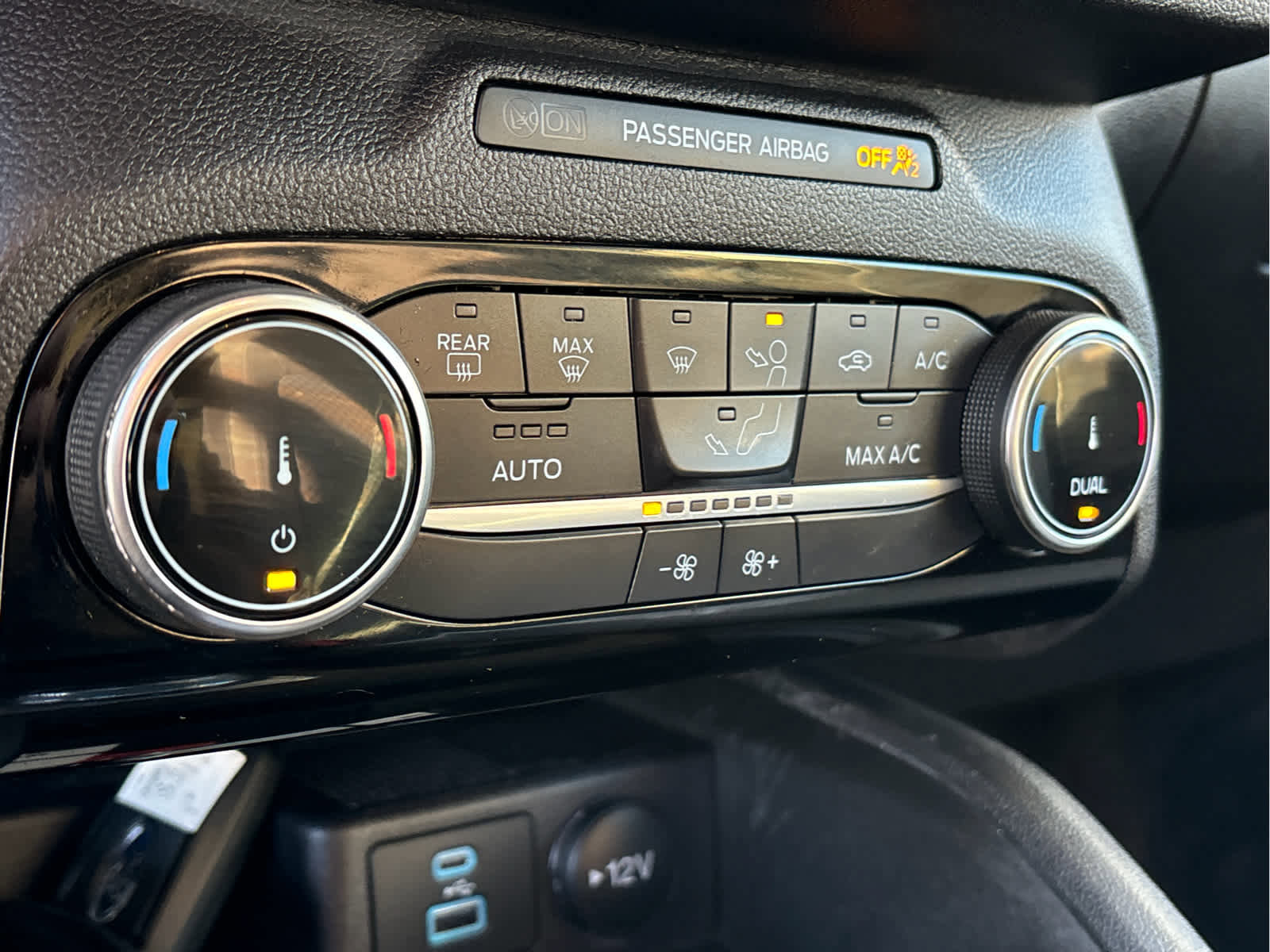 Certified 2022 Ford Escape SE w/ Convenience Package image 16