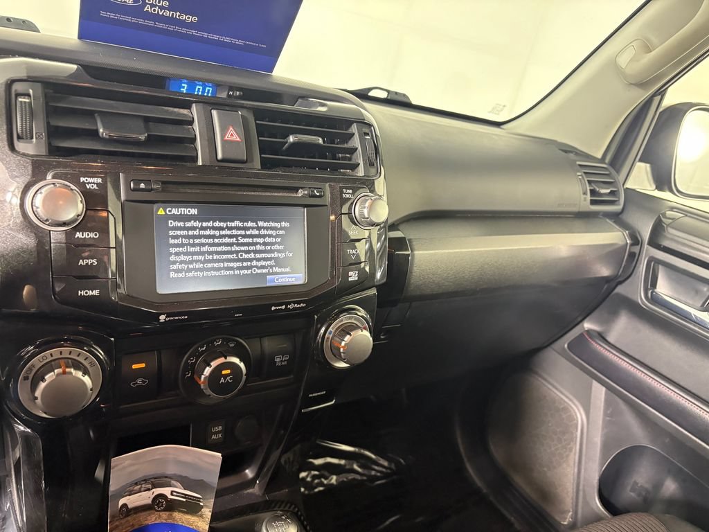 Used 2018 Toyota 4Runner TRD Off-Road w/ TRD Performance Package AWD/4WD image 17
