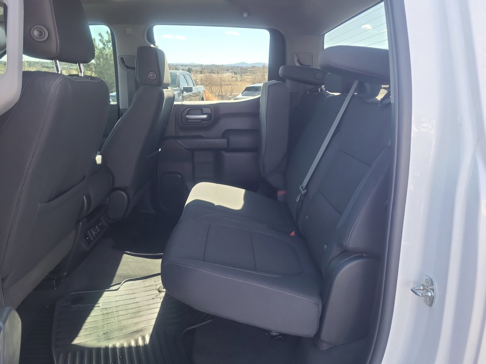 Used 2020 Chevrolet Silverado 1500 LT w/ Convenience Package image 17