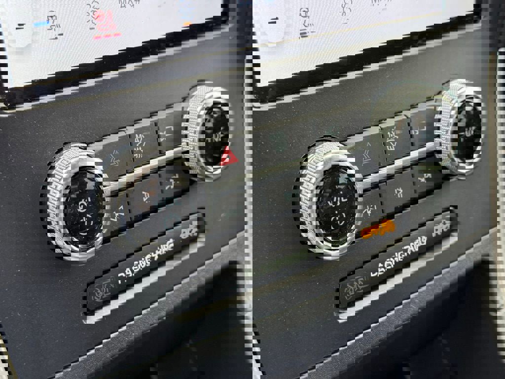 Certified 2024 Ford Edge SEL w/ Convenience Package image 33