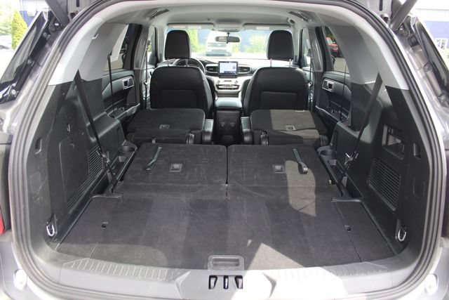 Certified 2024 Ford Explorer XLT w/ Equipment Group 202A AWD/4WD image 19