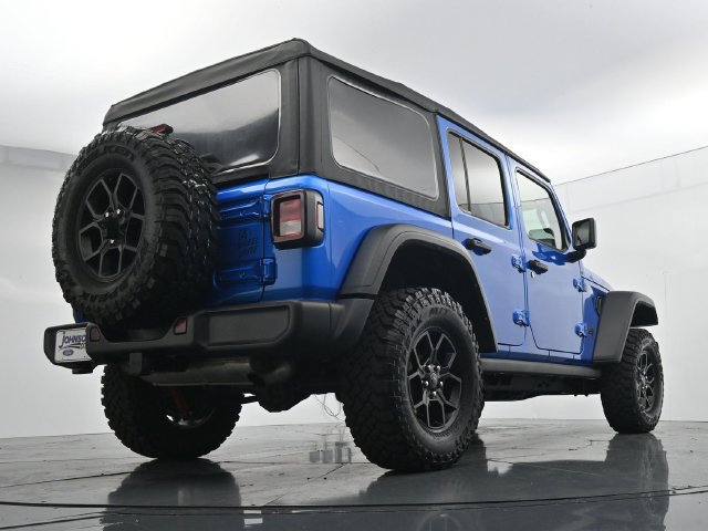 Used 2025 Jeep Wrangler Unlimited Sport AWD/4WD image 39