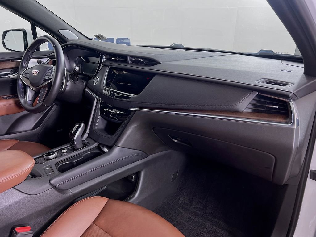 Used 2021 Cadillac XT5 Sportv w/ LPO, Floor Liner Package AWD/4WD image 35