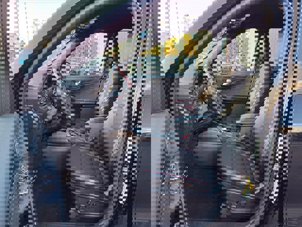 Certified 2023 Ford Escape ST-Line image 14