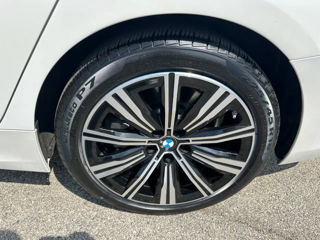 Used 2025 BMW 330i xDrive Sedan AWD/4WD image 8