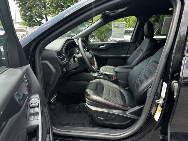 Certified 2023 Ford Escape ST-Line Elite w/ Premium Technology Package AWD/4WD image 19