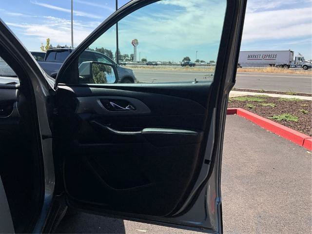 Used 2023 Chevrolet Traverse LT FWD image 22