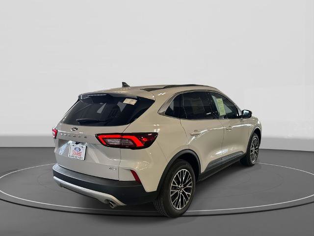 Certified 2025 Ford Escape Base image 4