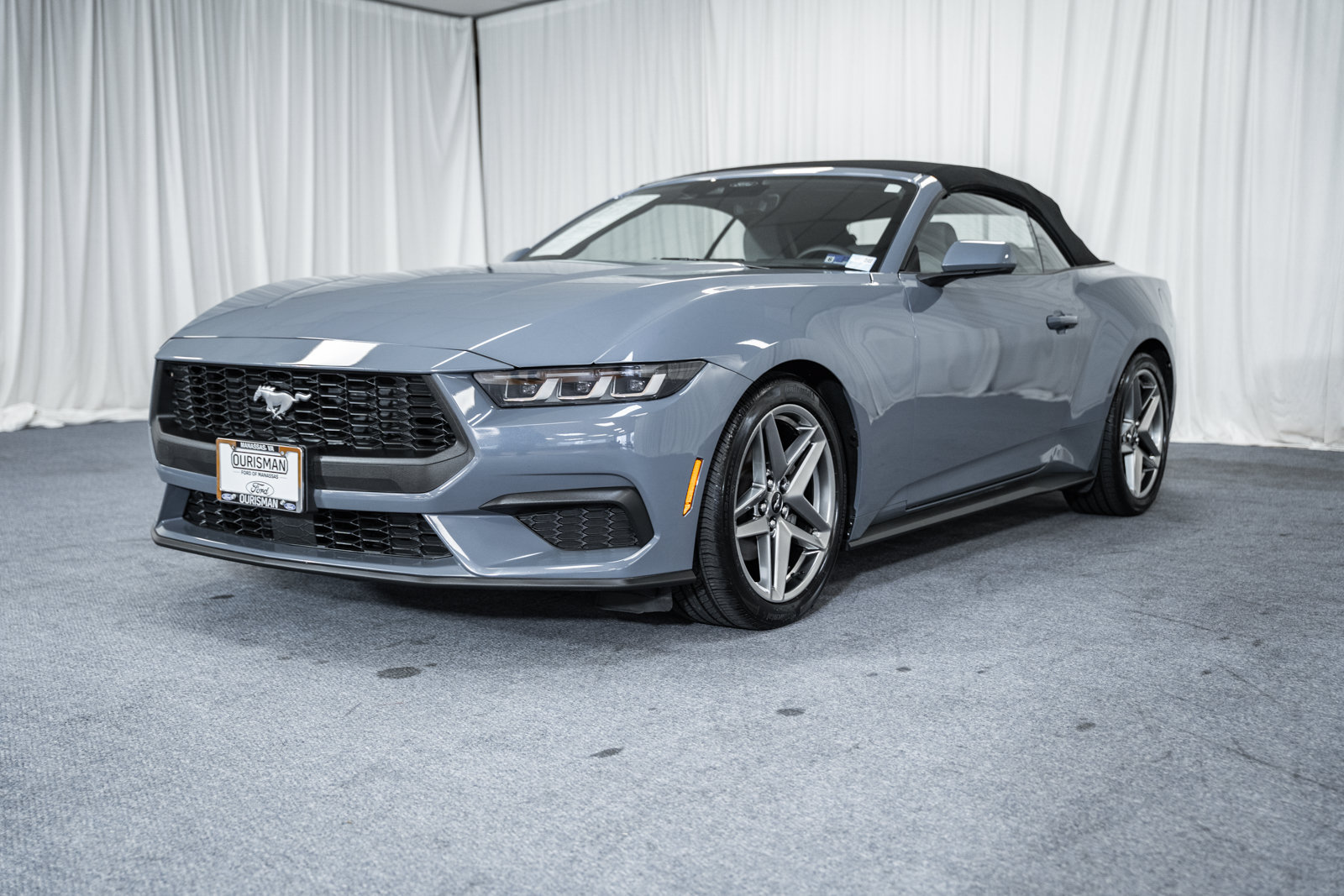 Certified 2024 Ford Mustang Convertible RWD image 3