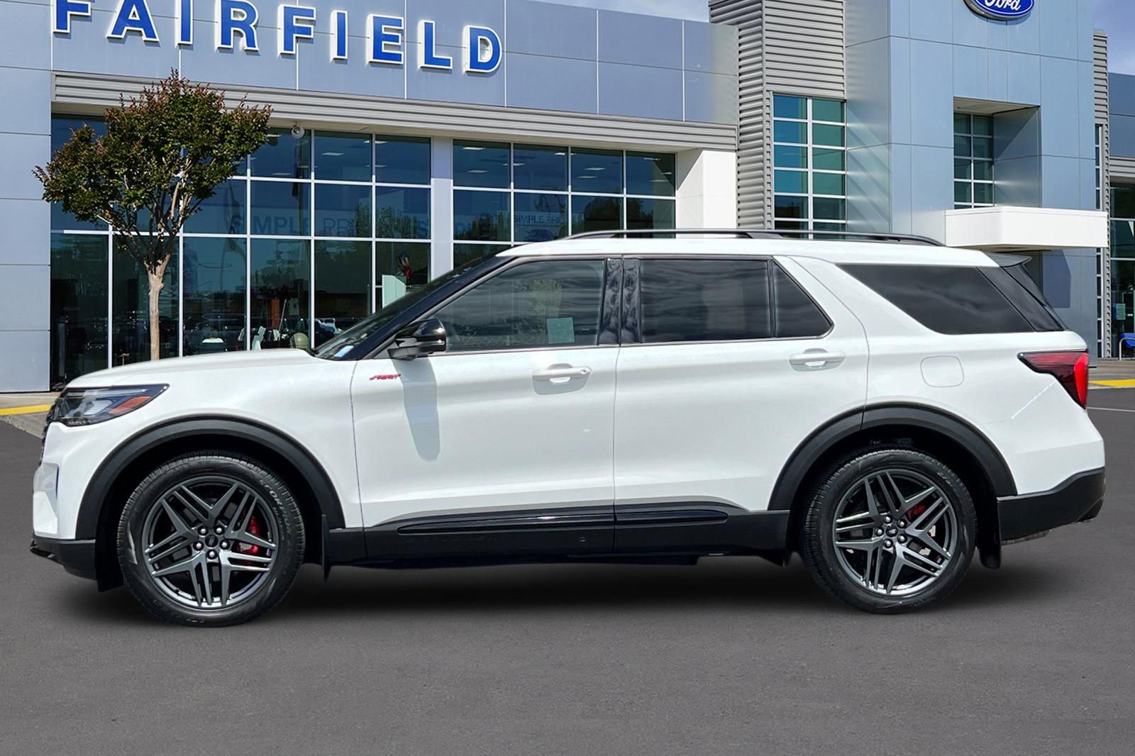 Certified 2025 Ford Explorer ST AWD/4WD image 11