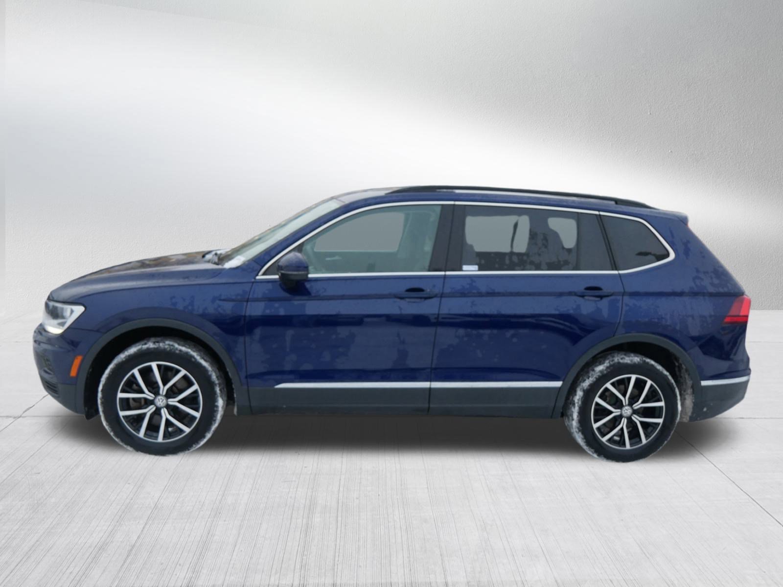 Used 2021 Volkswagen Tiguan SE w/ Panoramic Sunroof Package video 2