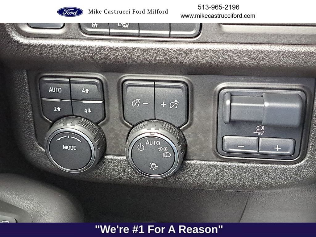 Used 2024 Chevrolet Tahoe RST w/ Luxury Package image 16