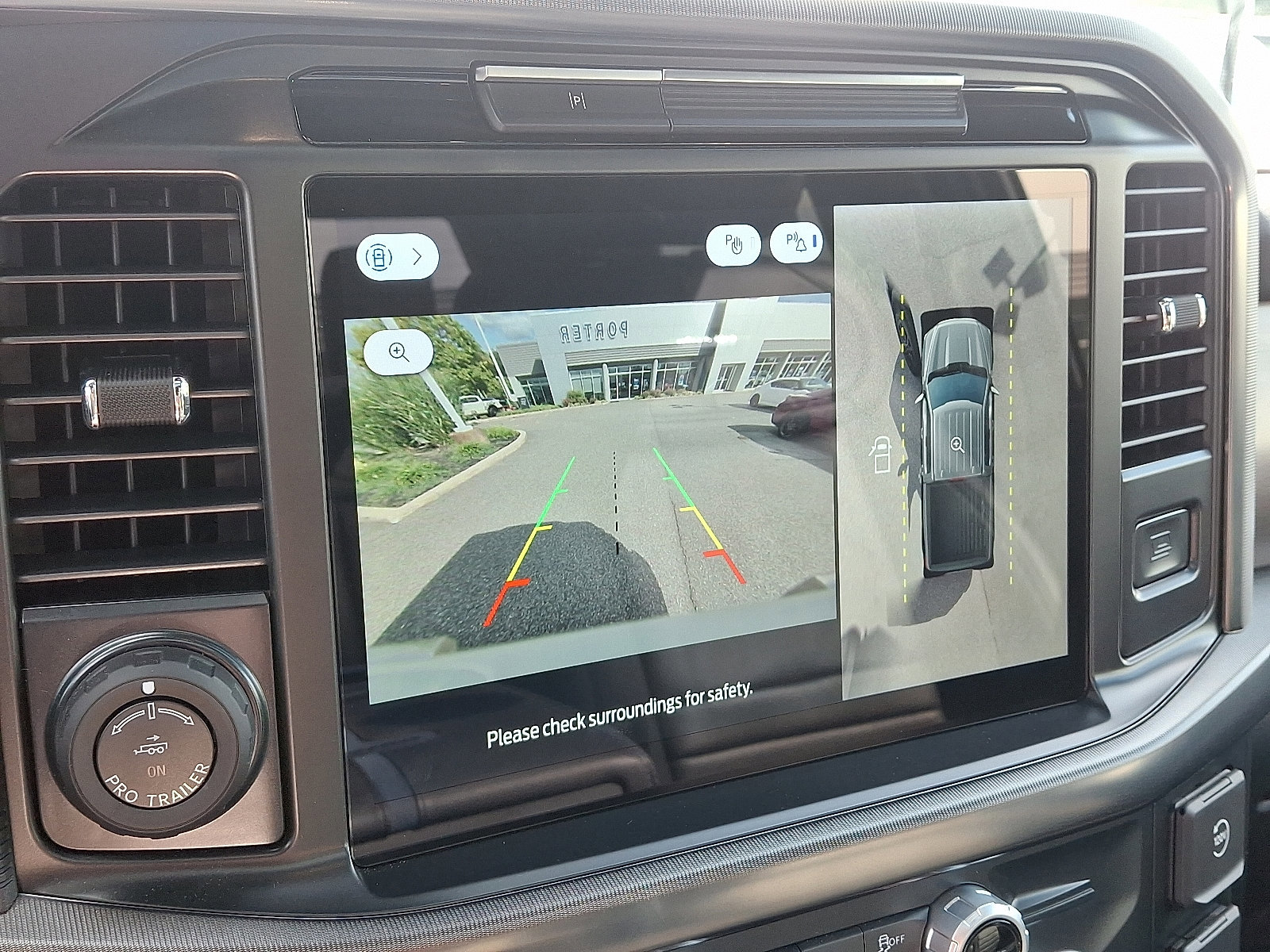 Certified 2025 Ford F150 Platinum w/ Equipment Group 702A High image 24