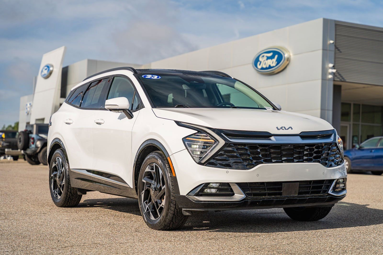 Used 2023 Kia Sportage SX