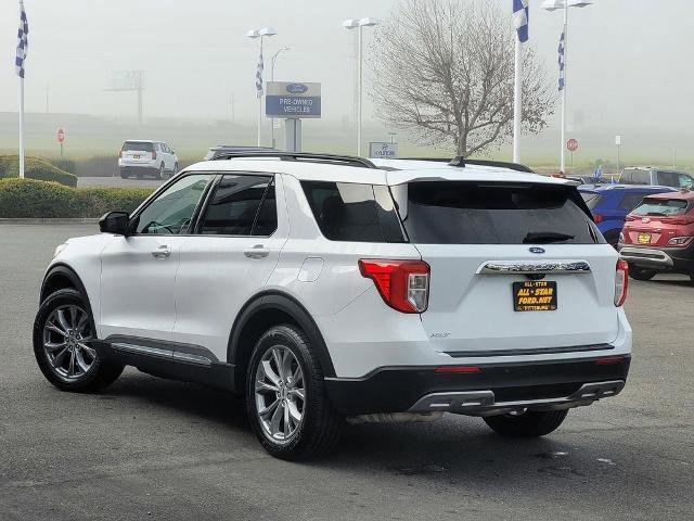 Certified 2022 Ford Explorer XLT w/ Equipment Group 202A image 3
