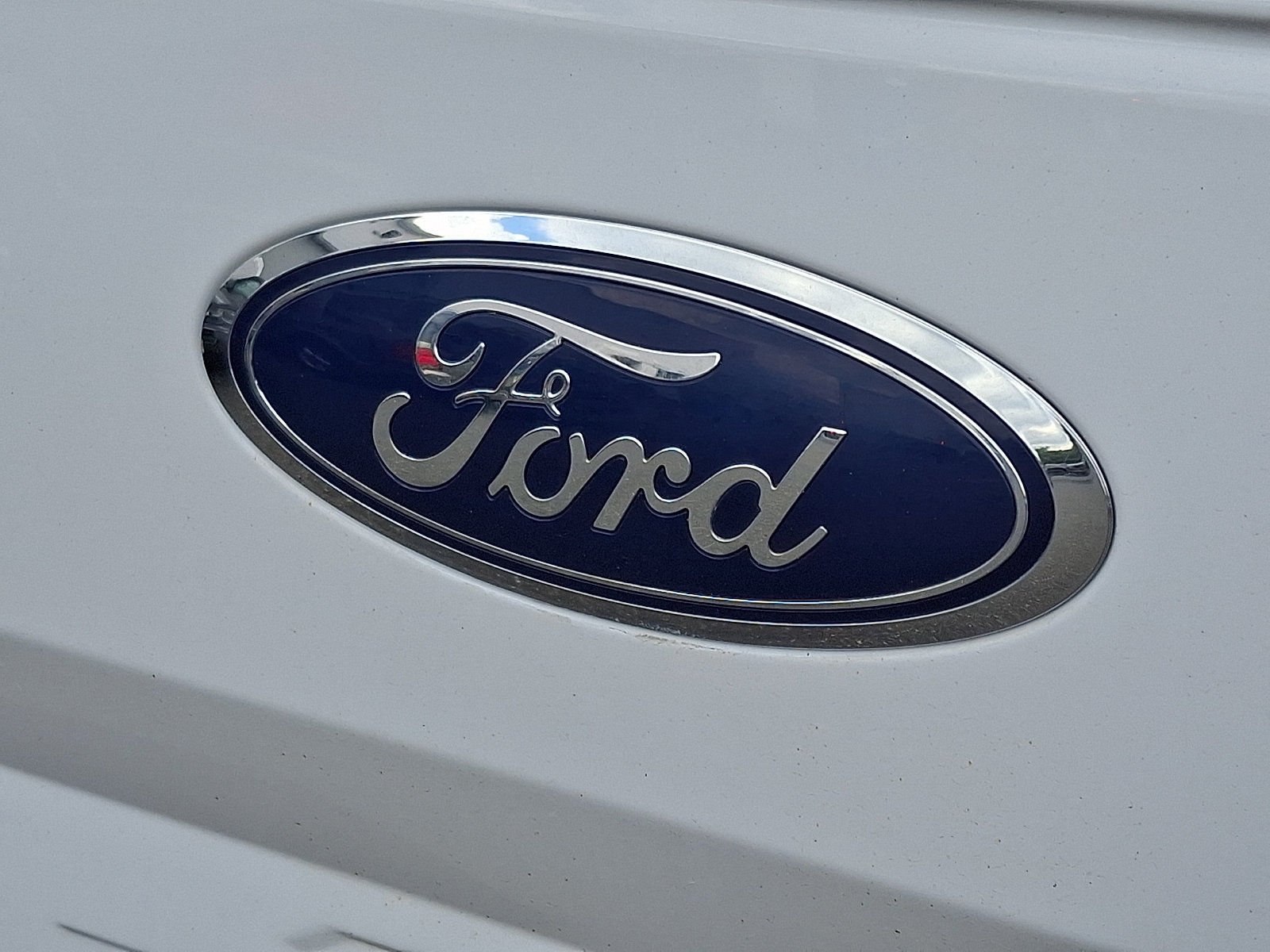 Certified 2019 Ford F150 XLT w/ Equipment Group 302A Luxury AWD/4WD image 31
