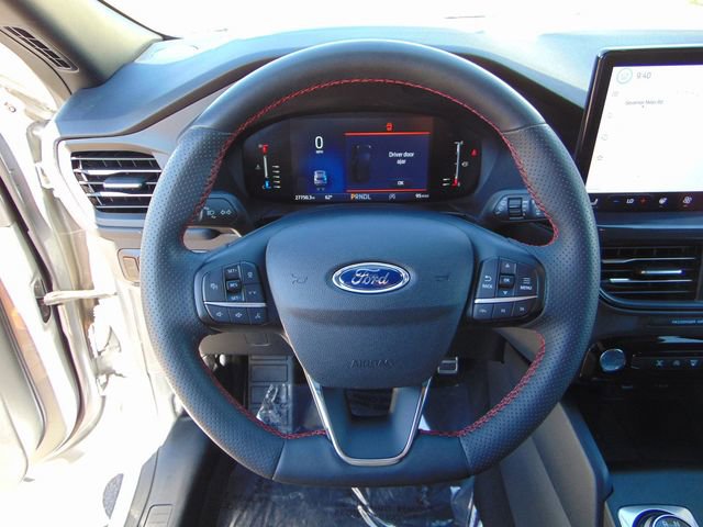 Certified 2023 Ford Escape ST-Line w/ Tech Pack #1 AWD/4WD image 16