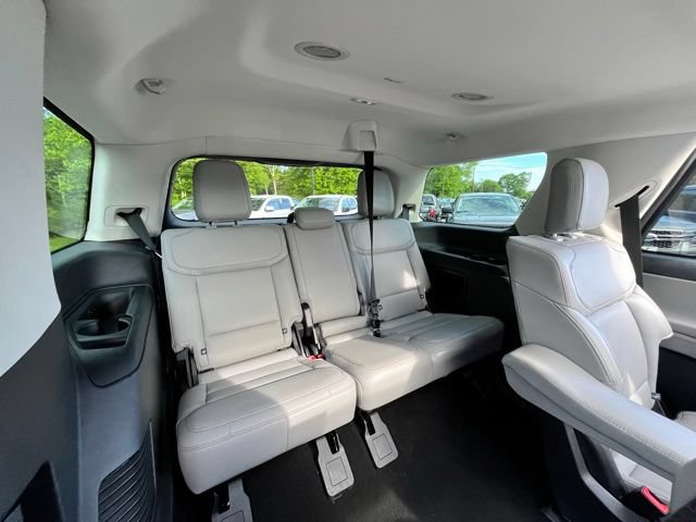 Certified 2025 Ford Expedition Active AWD/4WD image 30