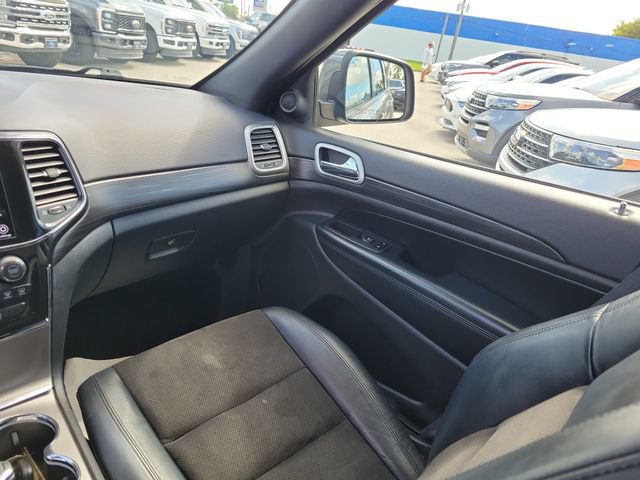 Used 2021 Jeep Grand Cherokee Laredo X AWD/4WD image 21