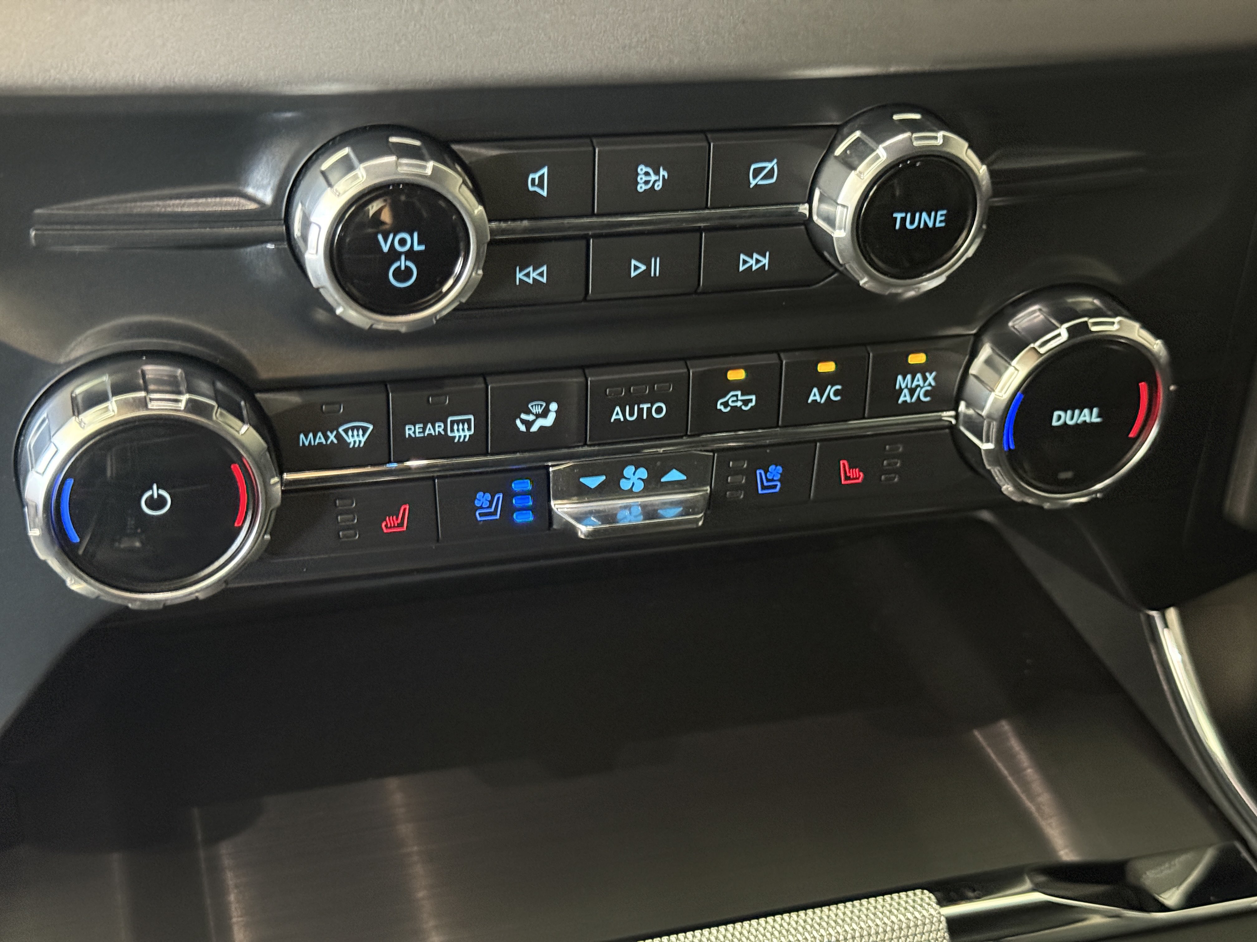 Certified 2022 Ford F150 Raptor w/ Convenience Package AWD/4WD image 16