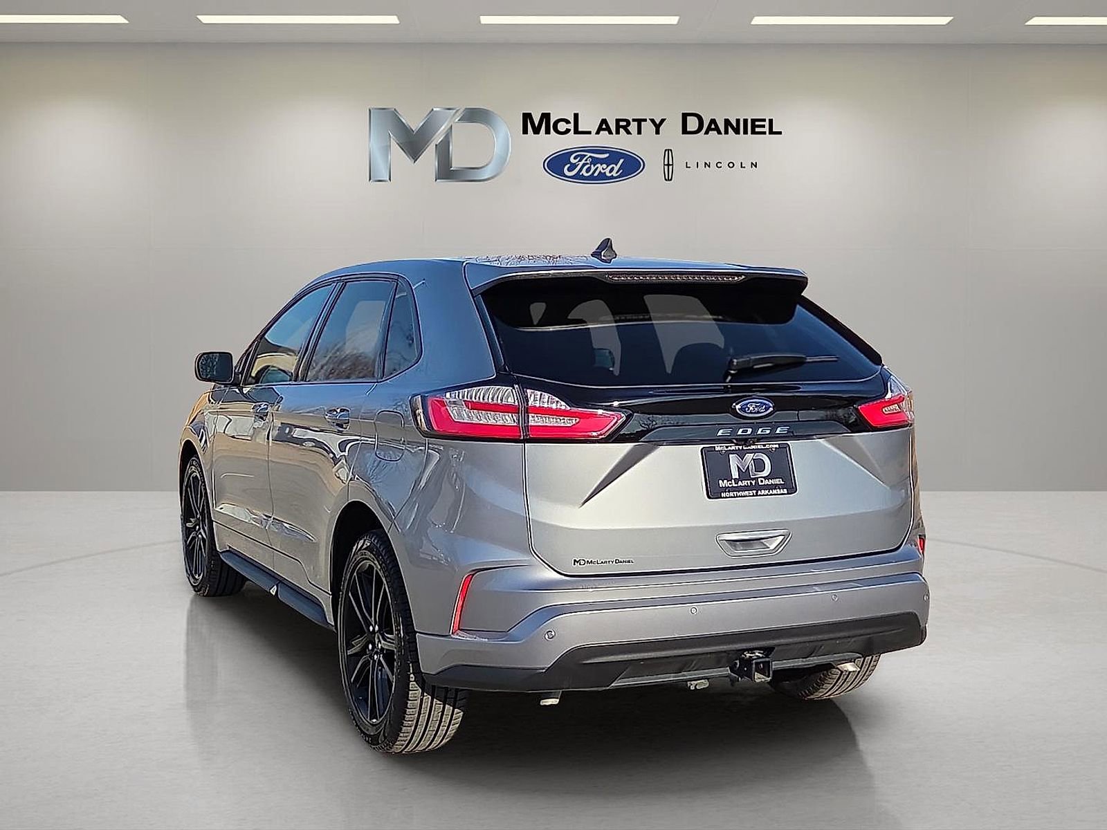 Certified 2024 Ford Edge ST-Line w/ Class II Trailer Tow Package image 4