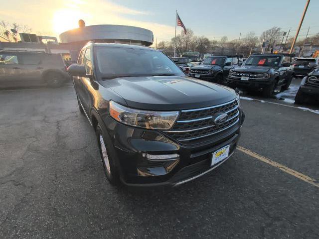 Certified 2023 Ford Explorer XLT w/ Equipment Group 202A image 7