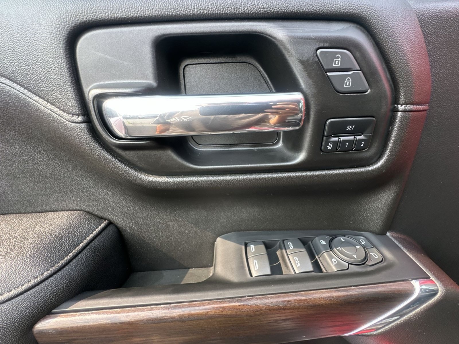 Used 2022 GMC Sierra 1500 SLT AWD/4WD image 23