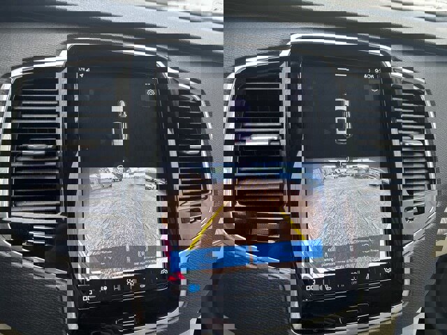 Used 2023 Volvo XC90 T8 Plus w/ Protection Package Premier image 21