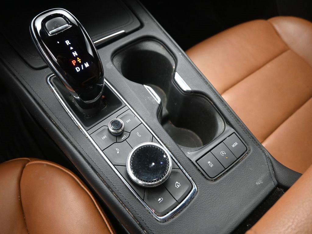 Used 2023 Cadillac XT4 Sport image 32