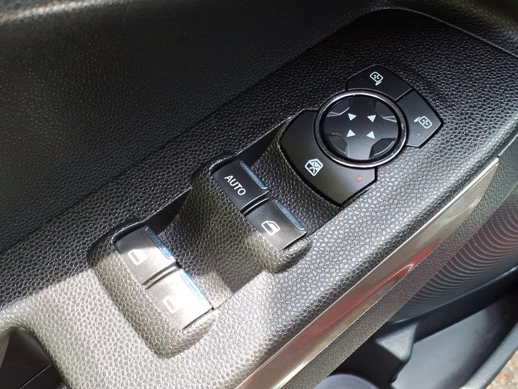 Certified 2019 Ford EcoSport SE AWD/4WD image 17