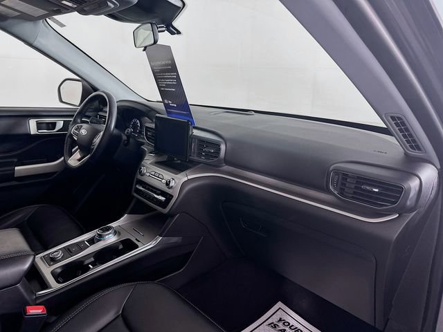 Certified 2022 Ford Explorer XLT w/ Equipment Group 202A image 37