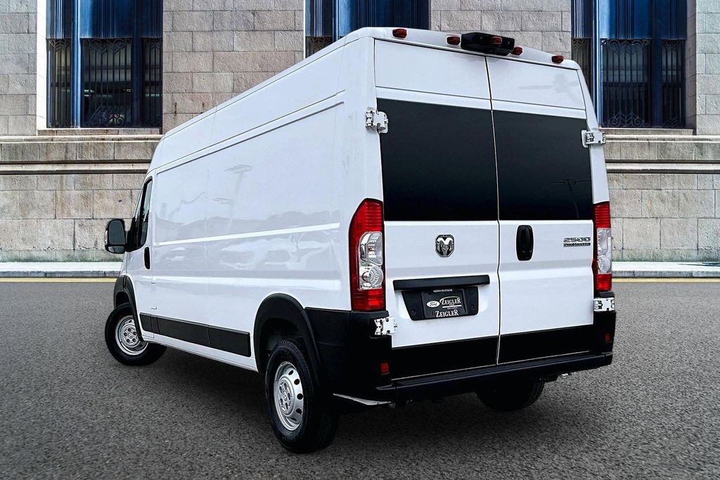 Used 2023 RAM ProMaster 2500 FWD image 10