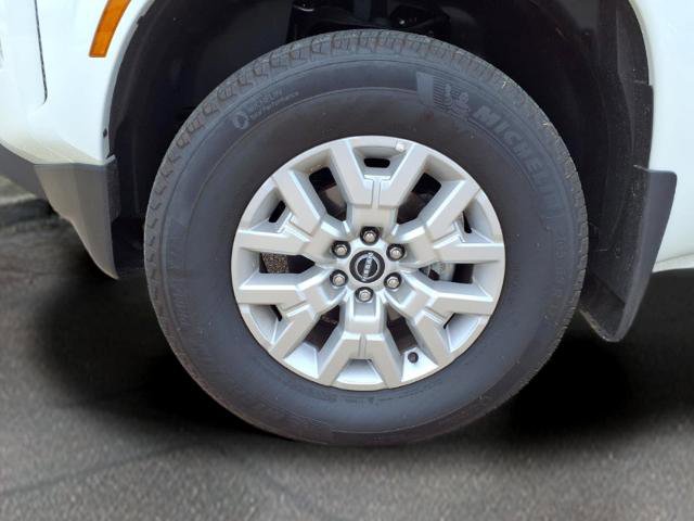 Used 2024 Nissan Frontier SV w/ SV Convenience Package AWD/4WD image 9