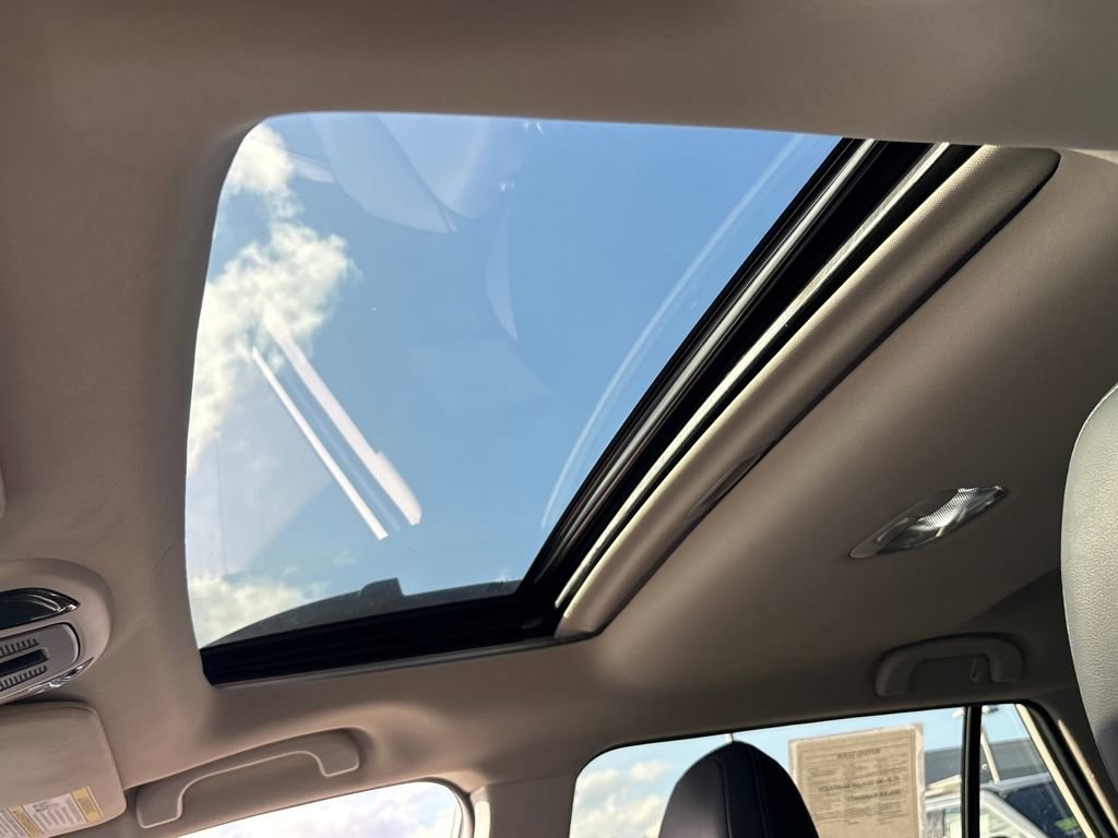 Used 2022 Subaru Outback Limited XT w/ Popular Package #2 image 9