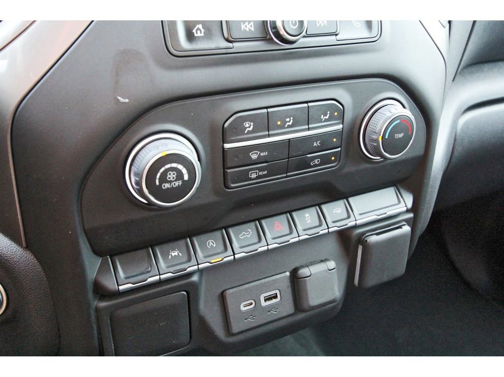 Used 2023 Chevrolet Silverado 1500 Custom image 22