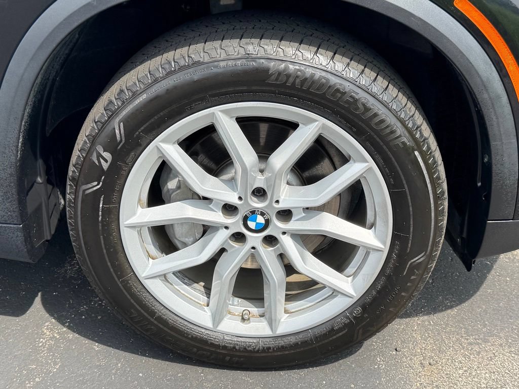 Used 2020 BMW X5 xDrive40i w/ Convenience Package AWD/4WD image 56